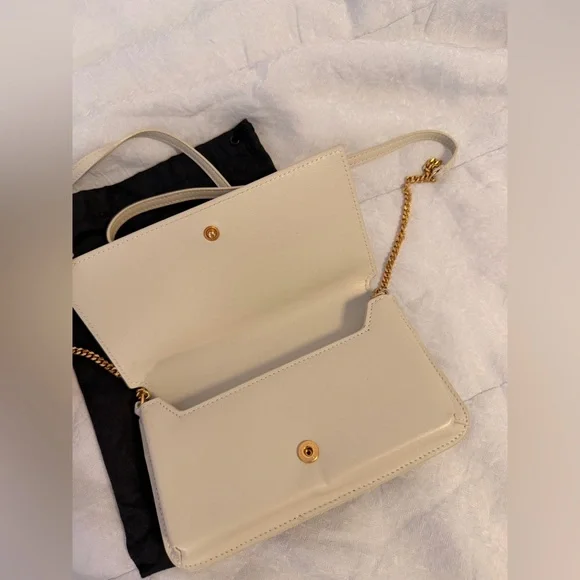 YSL CASSANDRE PHONE HOLDER IN SMOOTH LEATHER - Picture 4 of 9